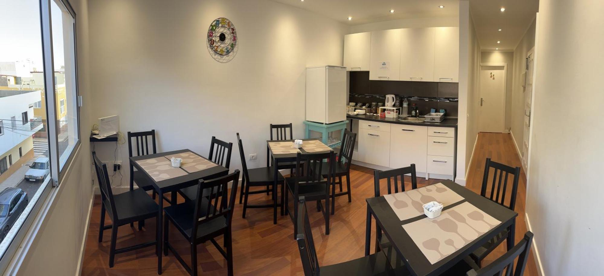 B&B Paraiso Tenerife Super Economy Rooms Airport Los Abrigos Εξωτερικό φωτογραφία