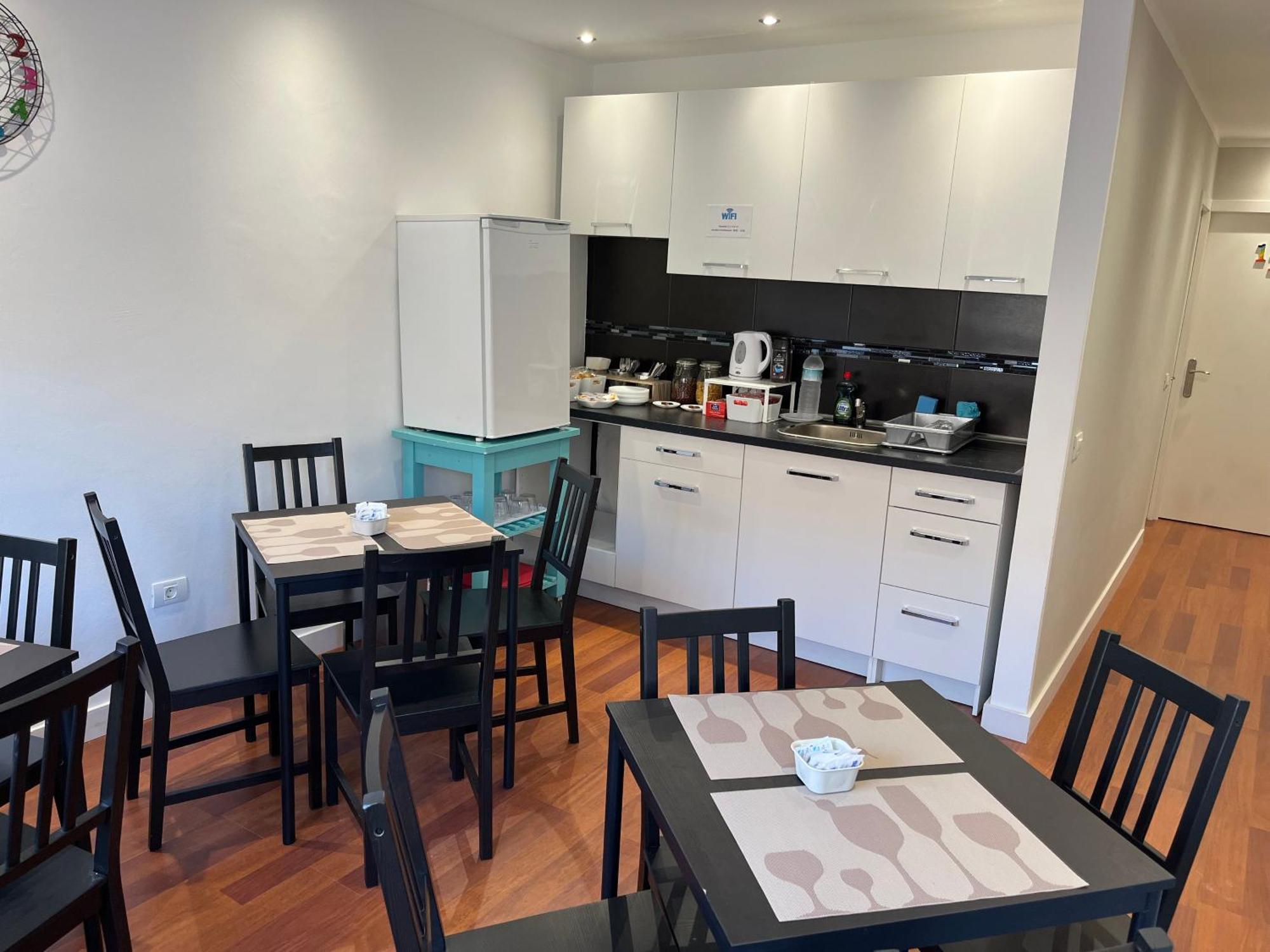 B&B Paraiso Tenerife Super Economy Rooms Airport Los Abrigos Εξωτερικό φωτογραφία
